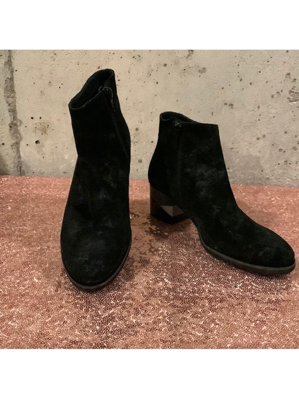 VAN ELI FANTIA ANKLE BOOT IN BLACK AGED SUEDE -SIZE 6